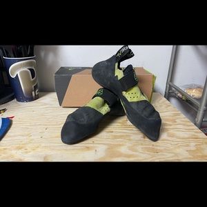 Boreal Mutant European Climbing Shoes (size 43)